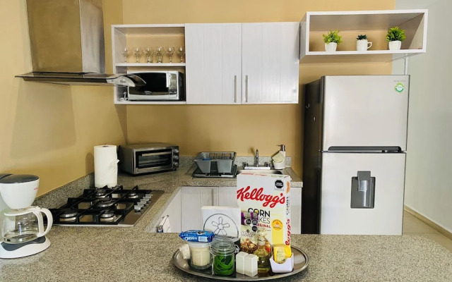 Bambu Residencial with Pool Near Beach