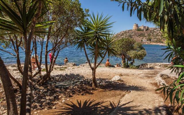 Отель Calamosca