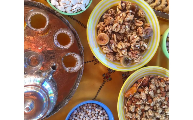 SaltSkin Surf House - Adults Only