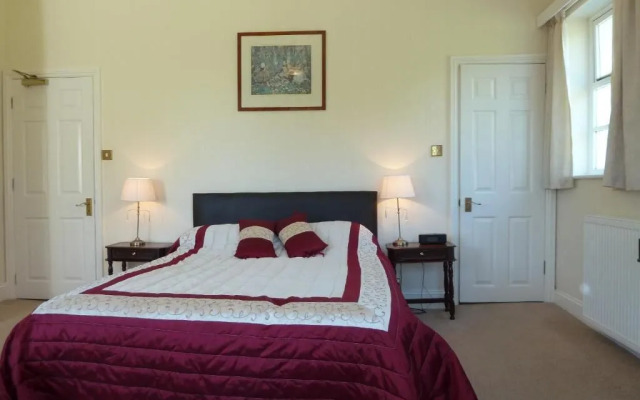 Tyrrells Ford Country Inn  Hotel