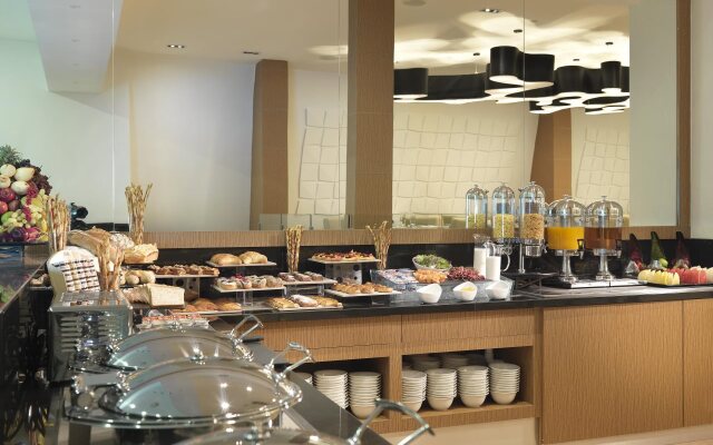 Sama-Sama Express KLIA Terminal 2 - Airside Transit Hotel