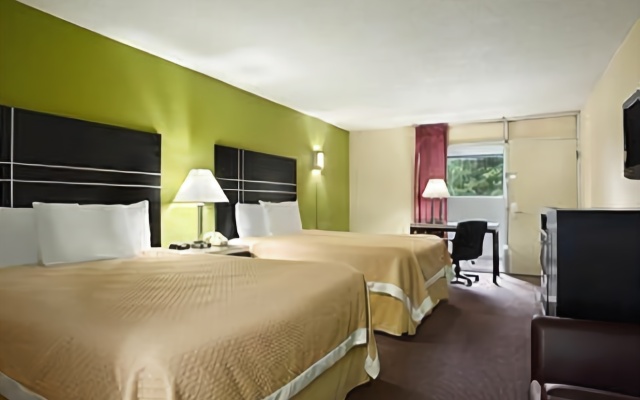 Days Inn by Wyndham Oil City Conference Center