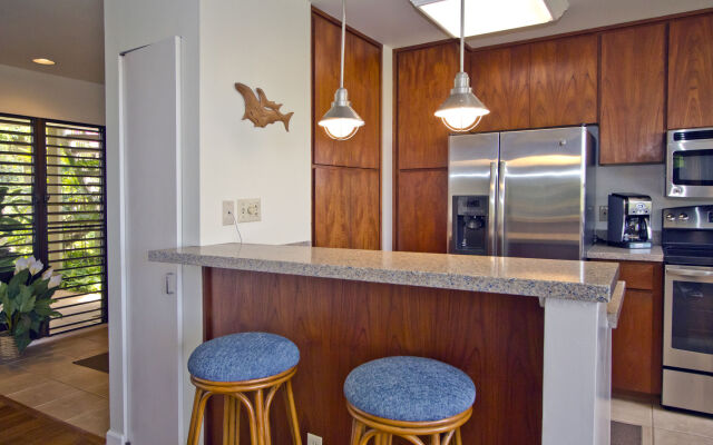 Wailea Ekolu - CoralTree Residence Collection