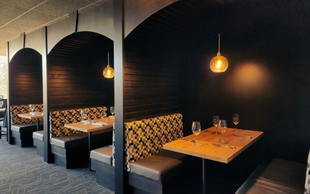 The Hotel at Falcon lake