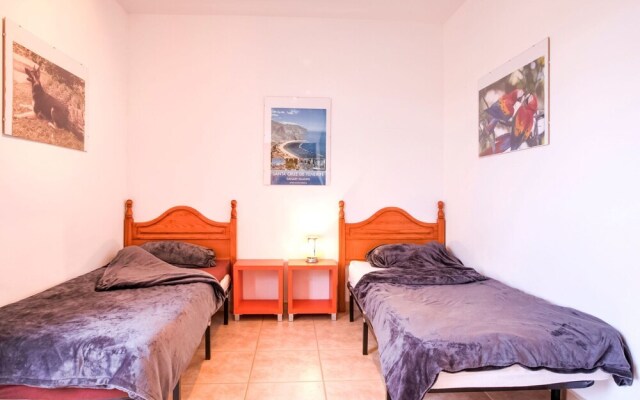 Majestic Holiday Home in Caleta de Fuste with Swimming Pool