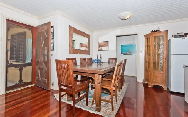 Moreton Island Accommodation Bali House