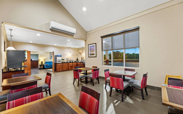 Comfort Inn & Suites Tuscumbia - Muscle Shoals