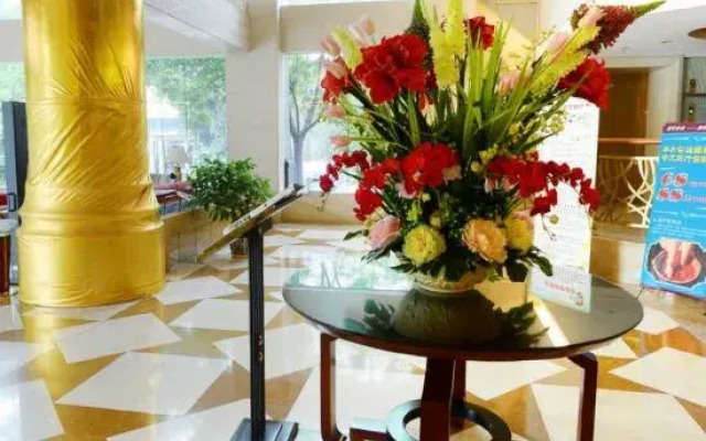 Swiss-Belhotel Lotus Lake Wuhan