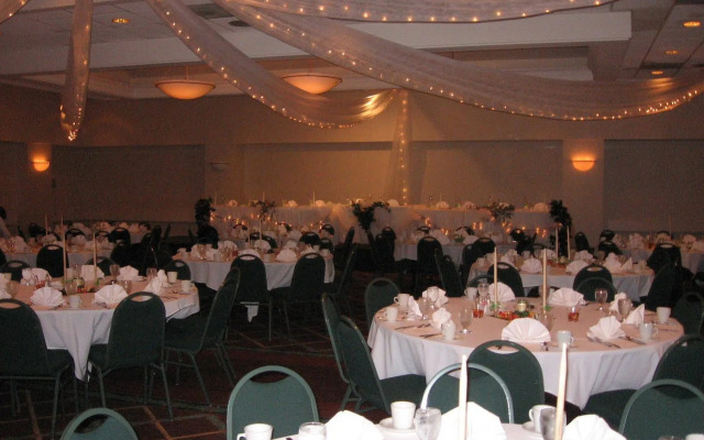 Radisson Hotel Duluth - Harborview