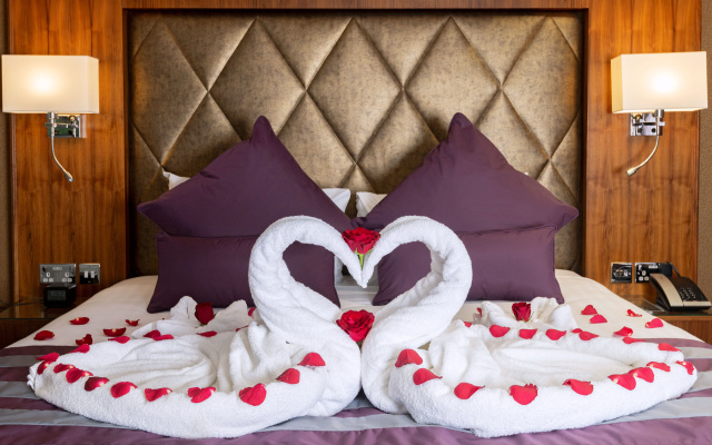 Donnington Manor Hotel