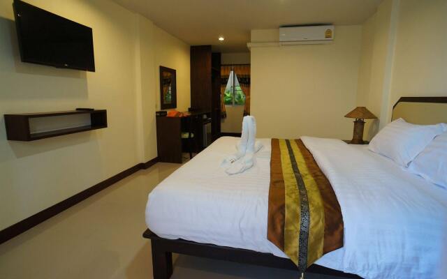 Manee House (SHA Extra Plus)