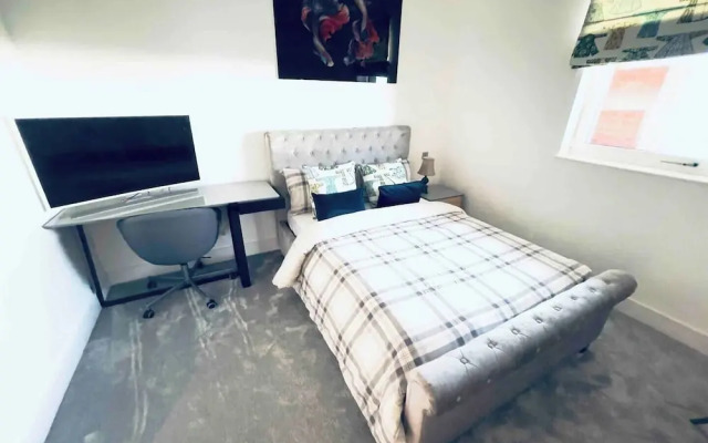 Healum Retreat - 3BR Apartment, Southall