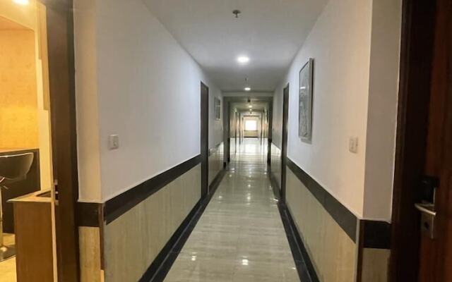 Flamingo Hotel Sector 67