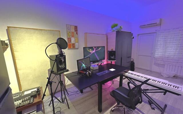 Arts Studio next to Heart of Yerevan
