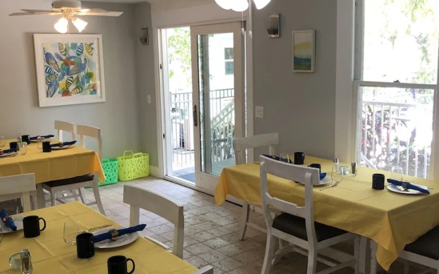 Watergarden Inn at the Bay