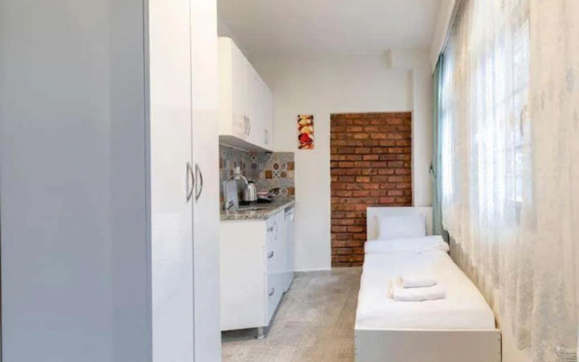 The Red Tent Suite 88