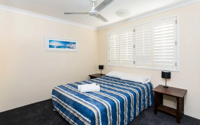 Burleigh Point Holiday Apartments