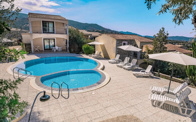 Appartamenti Badus con piscina
