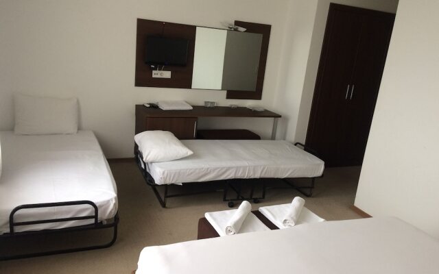 Legend Otel Tem