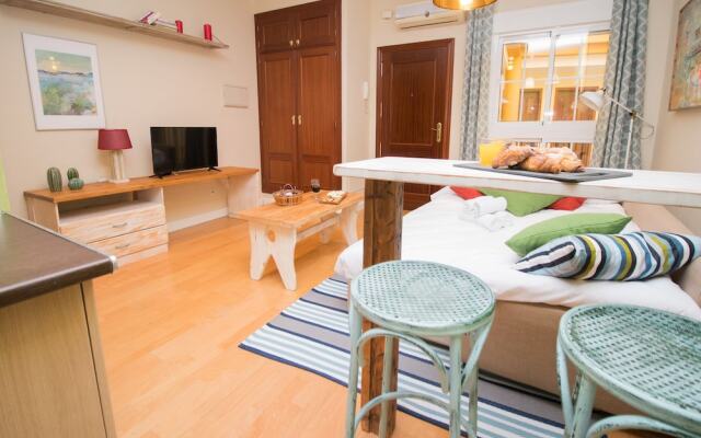 New Wood Studio Plaza la Merced