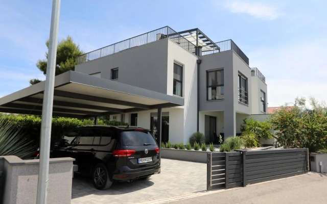 Villa Verica