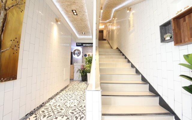 Tongyeong Adios Hotel