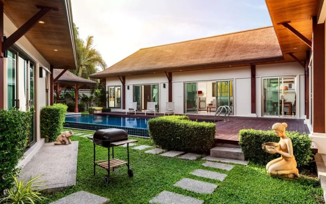 Emerald Pool Villa