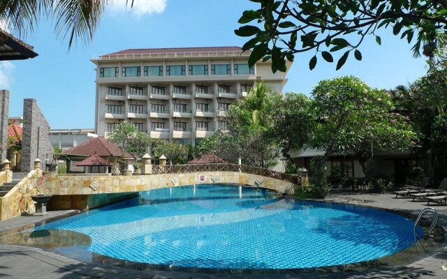 Lombok Raya Hotel