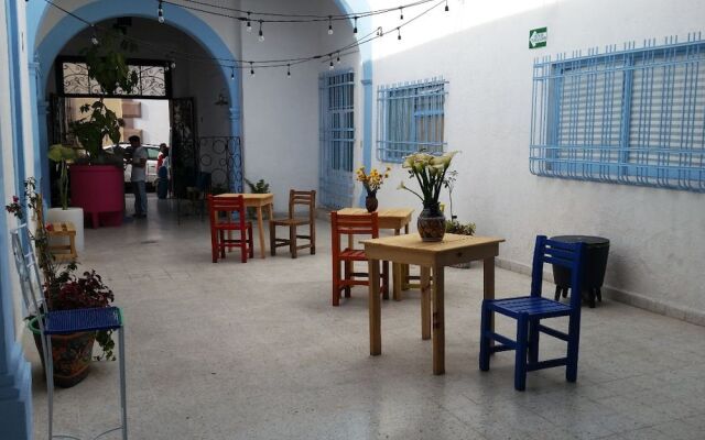Santa Lucha Hostel