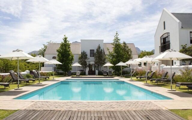 Winelands Golf Lodges