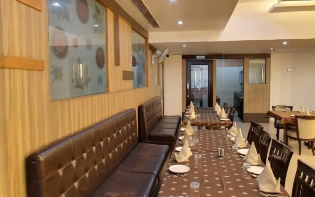 Jyoti Hotel & Restaurant