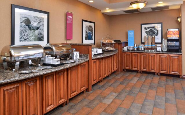 Hampton Inn Kansas City Northeast