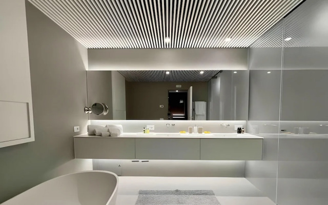 Sea-view Penthouse Spa in Portopiccolo