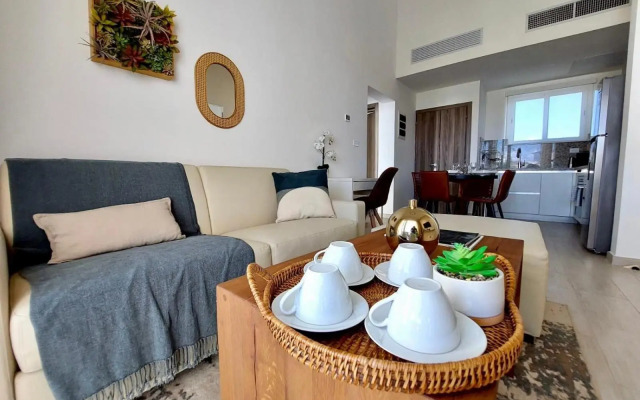 Unique Pool & Golf view retreat 1BR at Cana Pearl