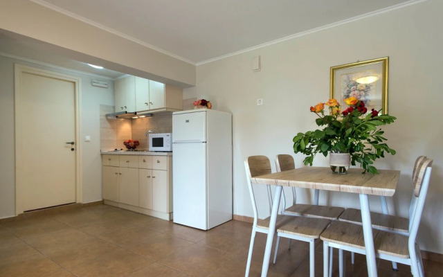 Georgia's Corfu Apartment