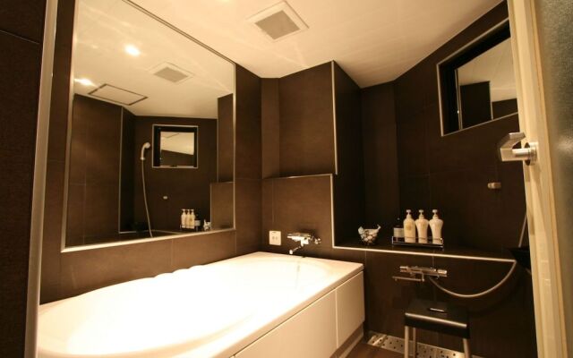 HOTEL VARKIN (Adult Only)