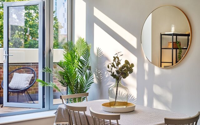 Designer City Centre Apartment