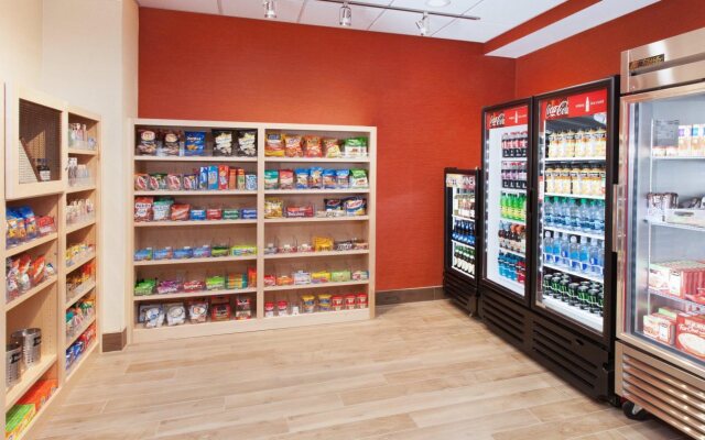 Holiday Inn Express & Suites Sandusky by IHG