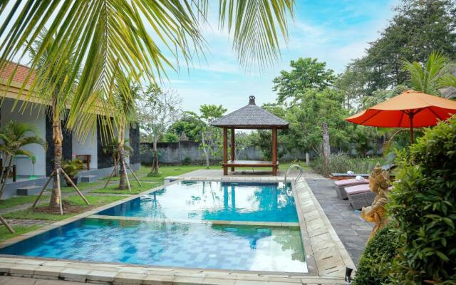Orange Balangan Bungalow