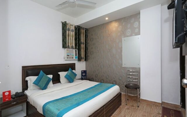 OYO 10795 Hotel RS Residency