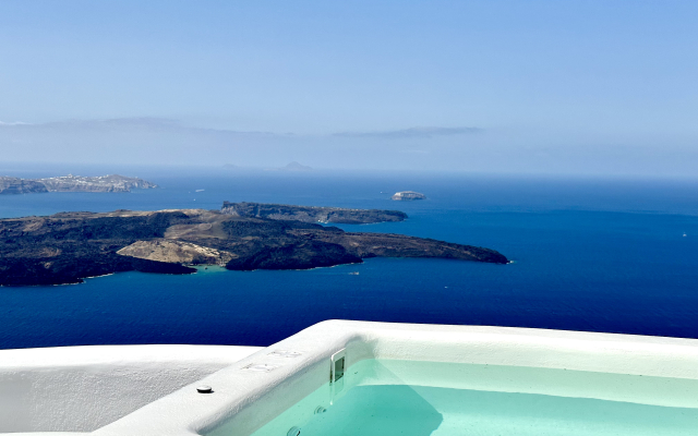 Eteoro Suites