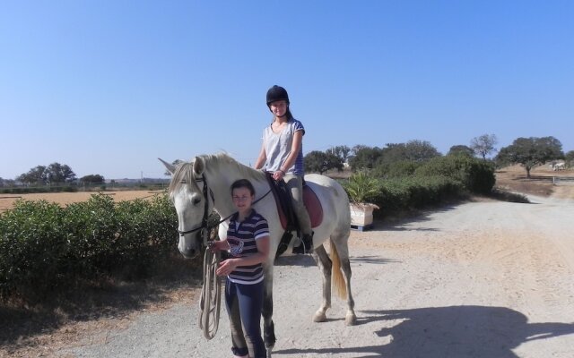 Casas de Campo do Castro da Cola