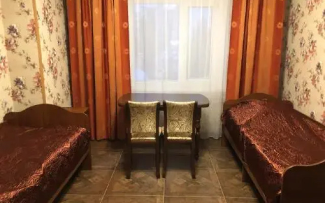 Mini Hotel On Chapayeva 3