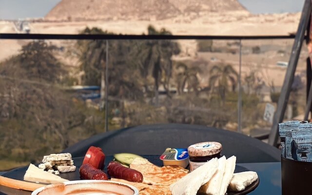 Shadow Pyramids View INN