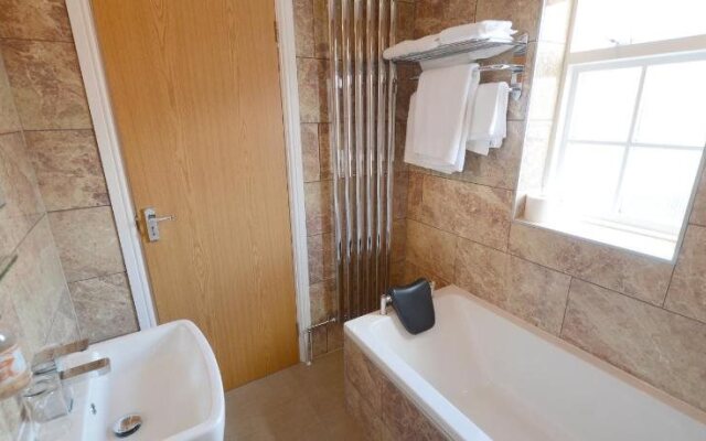 Harboro Hotel