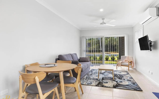 Scott Street Couples Getaway