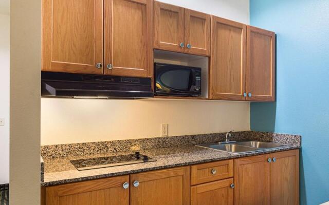 Budget Inn and Suites