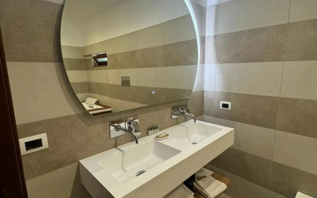 Petit Hotel