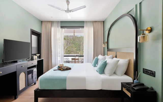 Mademoiselle Boutique Hotel & Cafe