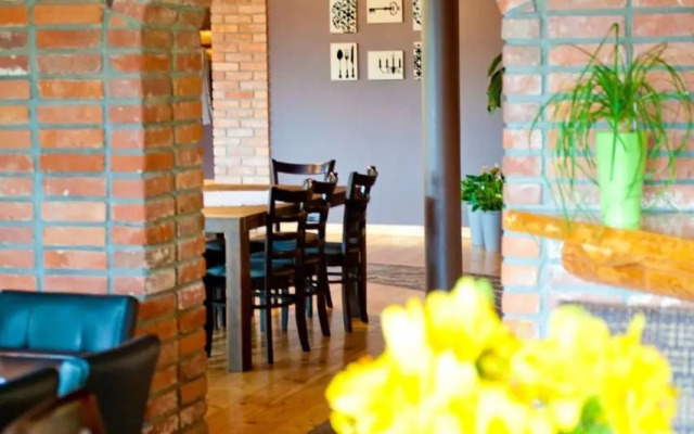 Restaurant & Hotel Klidzina